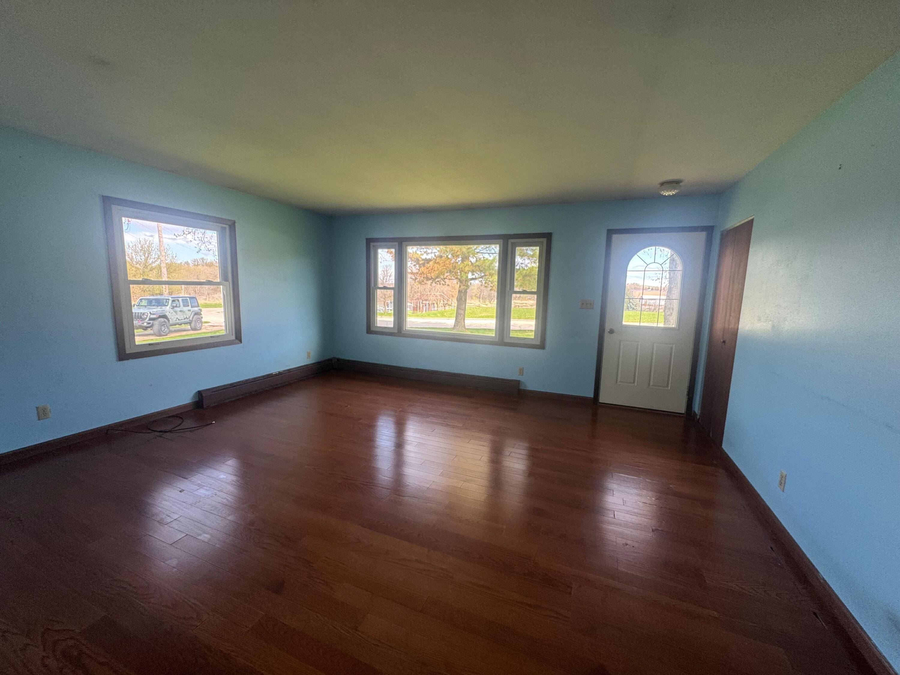 Eden, WI 53019,111 Grahl Ave