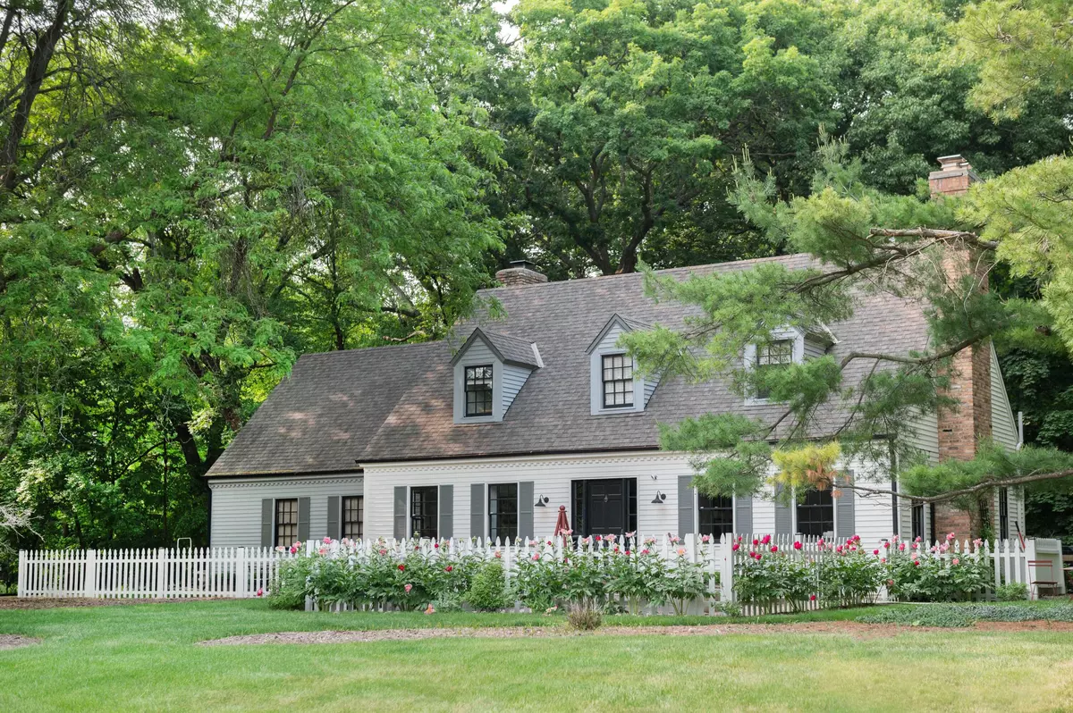 Delafield, WI 53018,315 White Pine Rd