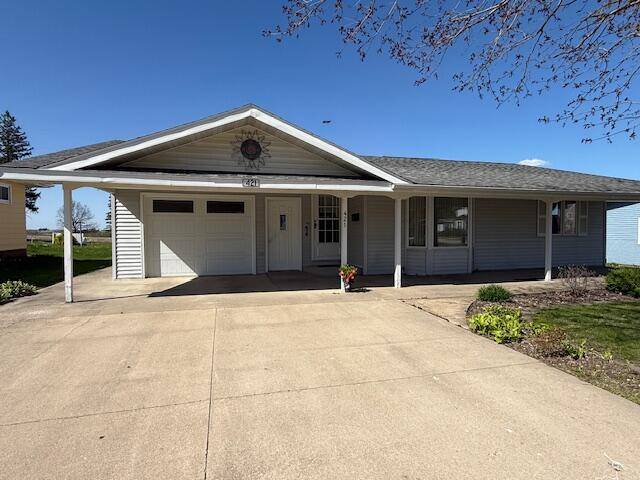 421 Main St E, Eitzen, MN 55931