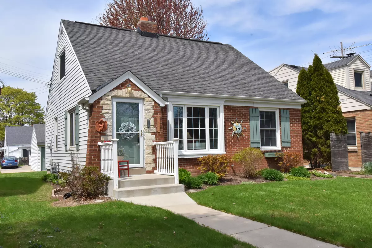 Milwaukee, WI 53222,3049 N 79th St