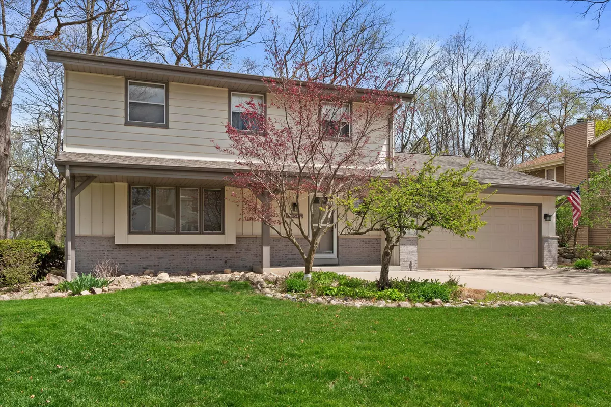 New Berlin, WI 53151,3230 S Regal Dr