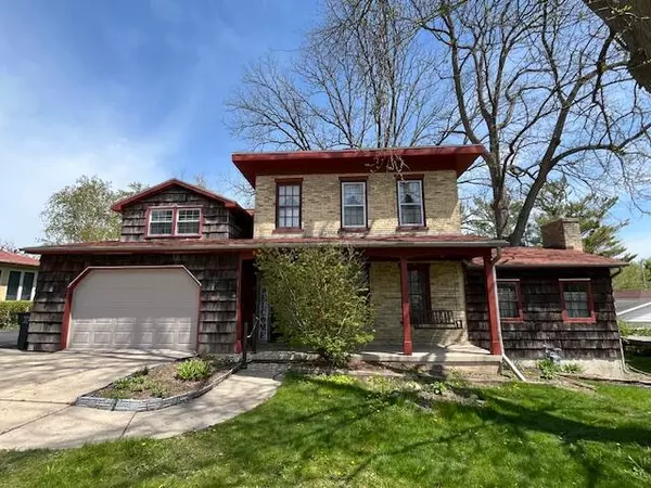 216 N Park Ave, Jefferson, WI 53549