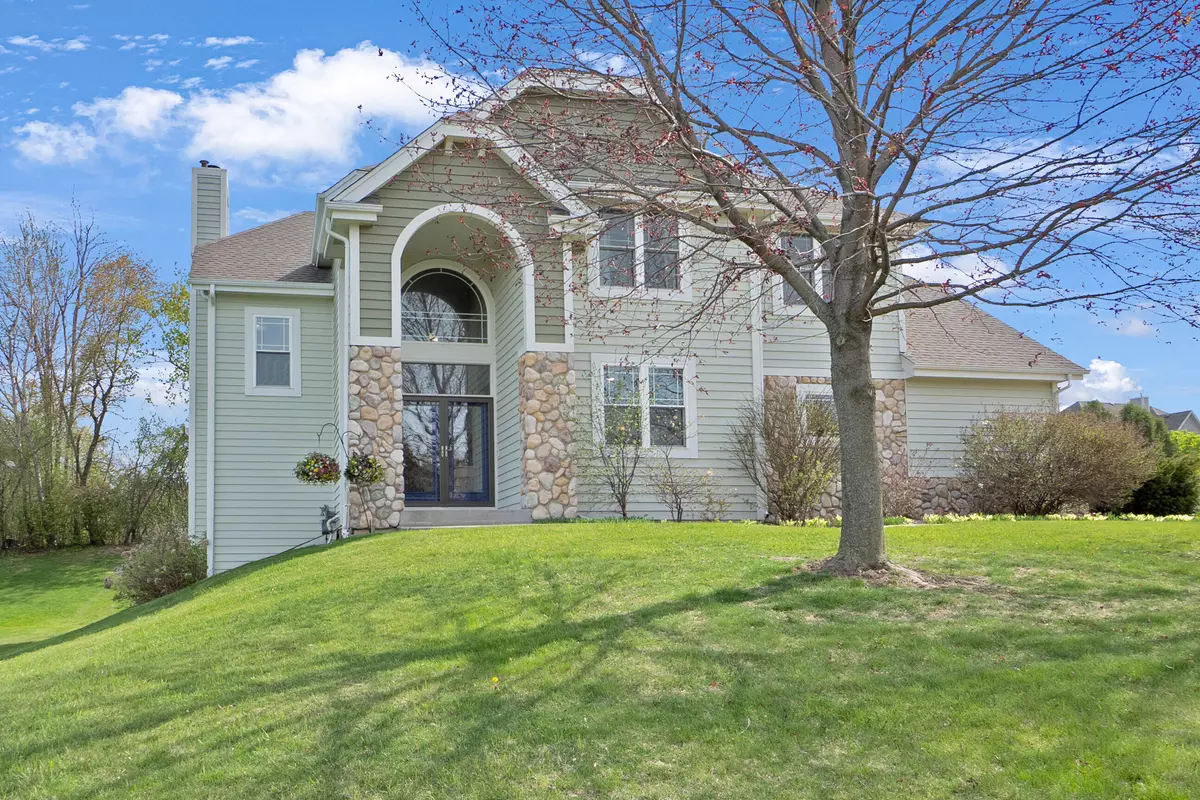 Menomonee Falls, WI 53051,N53W16789 Prairie Dawn -