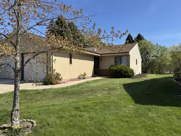 4160 S 14th St, Milwaukee, WI 53221