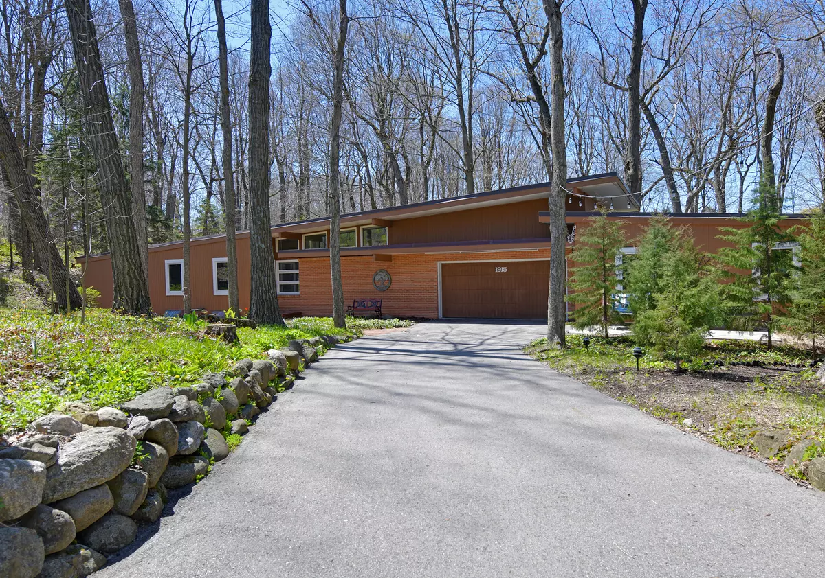 Richfield, WI 53076,1915 Woodsfield Dr