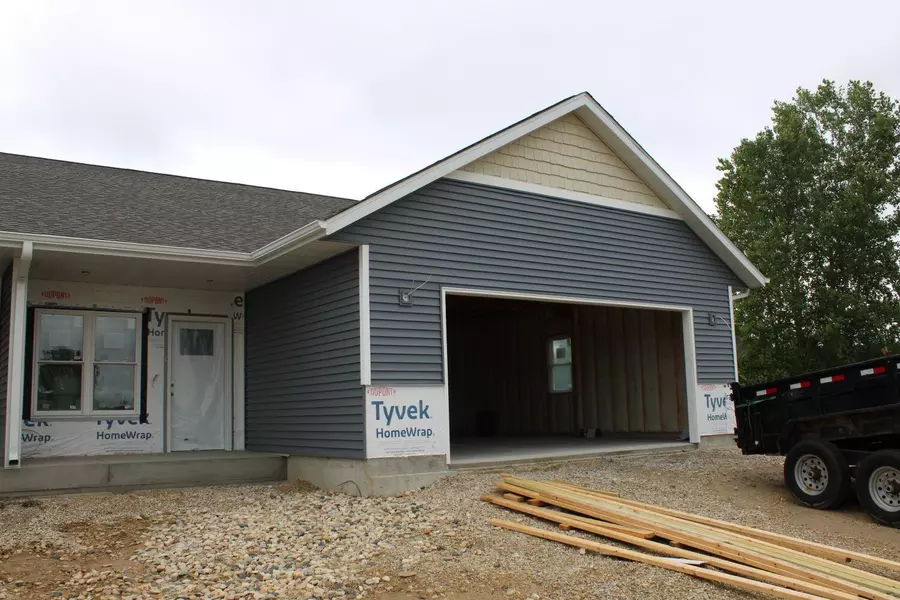 1797 Edgewood Rd Unit 14, Kewaskum, WI 53040