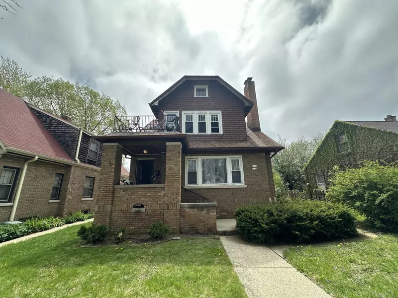 5733 W Philip Pl, Milwaukee, WI 53216
