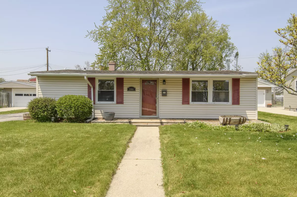 Racine, WI 53403,2608 Pinehurst Ave