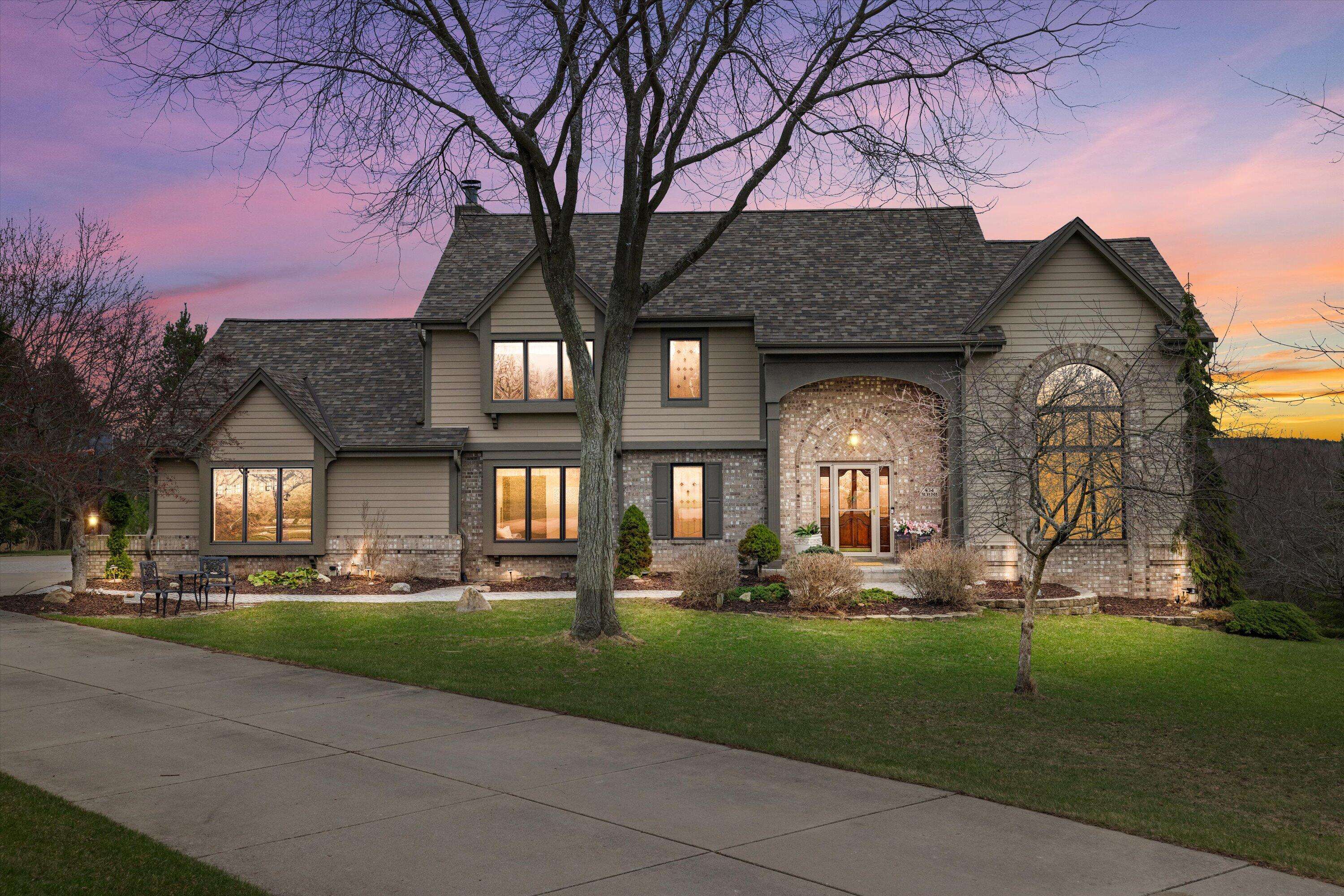 S34W31341 London Dr, Genesee, WI 53189