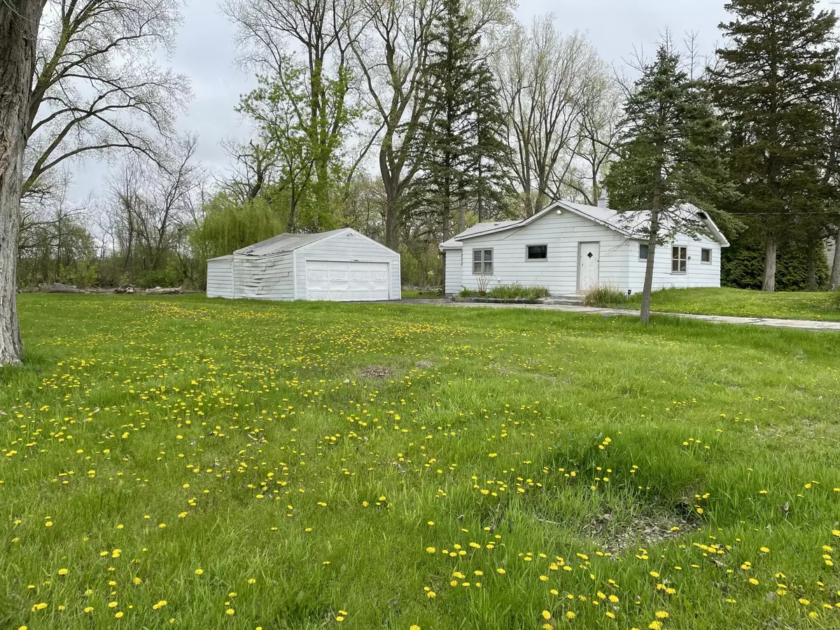 Salem Lakes, WI 53179,27328 113th St