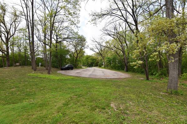 128 Sunset Ct, Twin Lakes, WI 53181