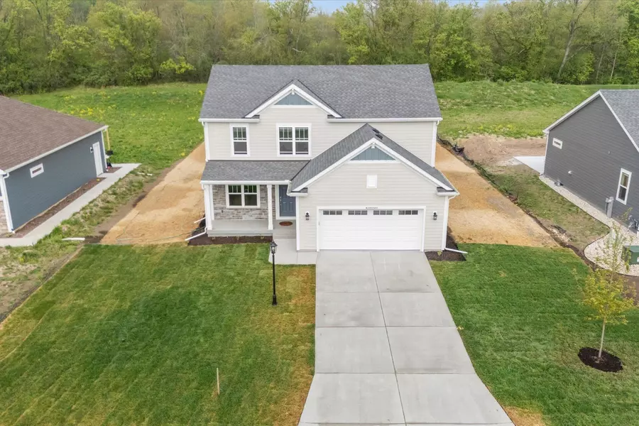 W228N7693 Woodland Ct, Sussex, WI 53089