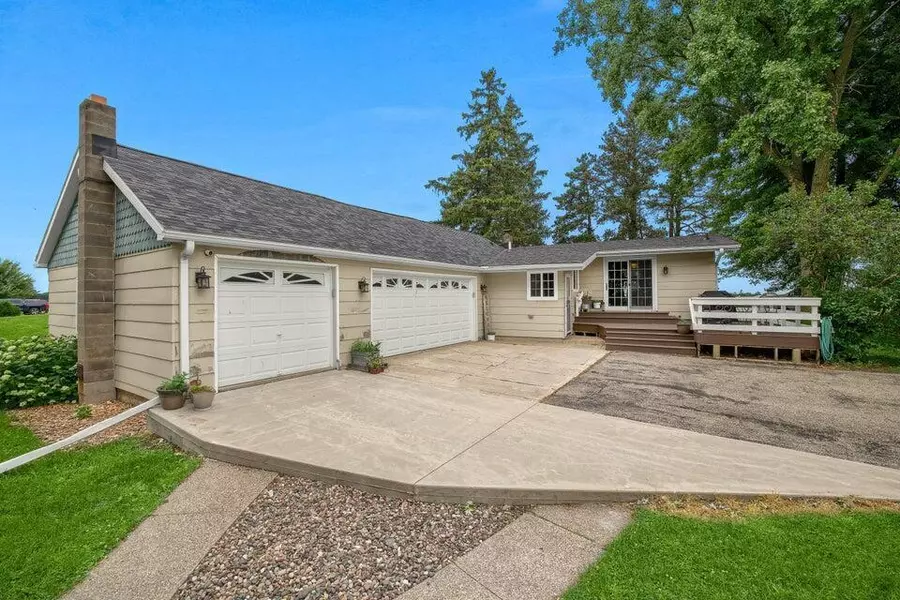 W3809 US HIGHWAY 14/61 -, Greenfield, WI 54601
