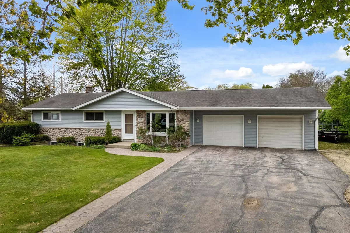 Fredonia, WI 53021,137 Edmaro St