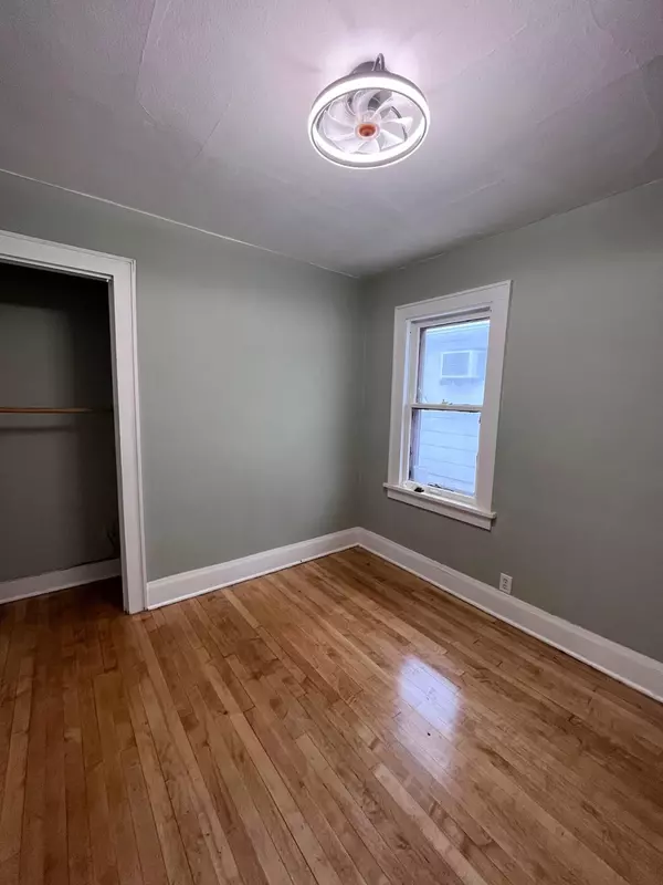 Milwaukee, WI 53214,530 S 66th St