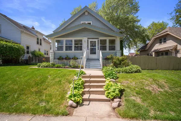 1557 S 78th St, West Allis, WI 53214