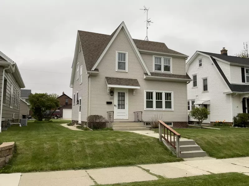 2530 N 12th St, Sheboygan, WI 53083