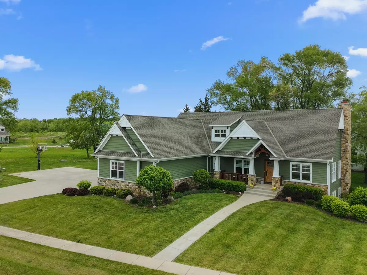 Twin Lakes, WI 53181,780 Grove Trl