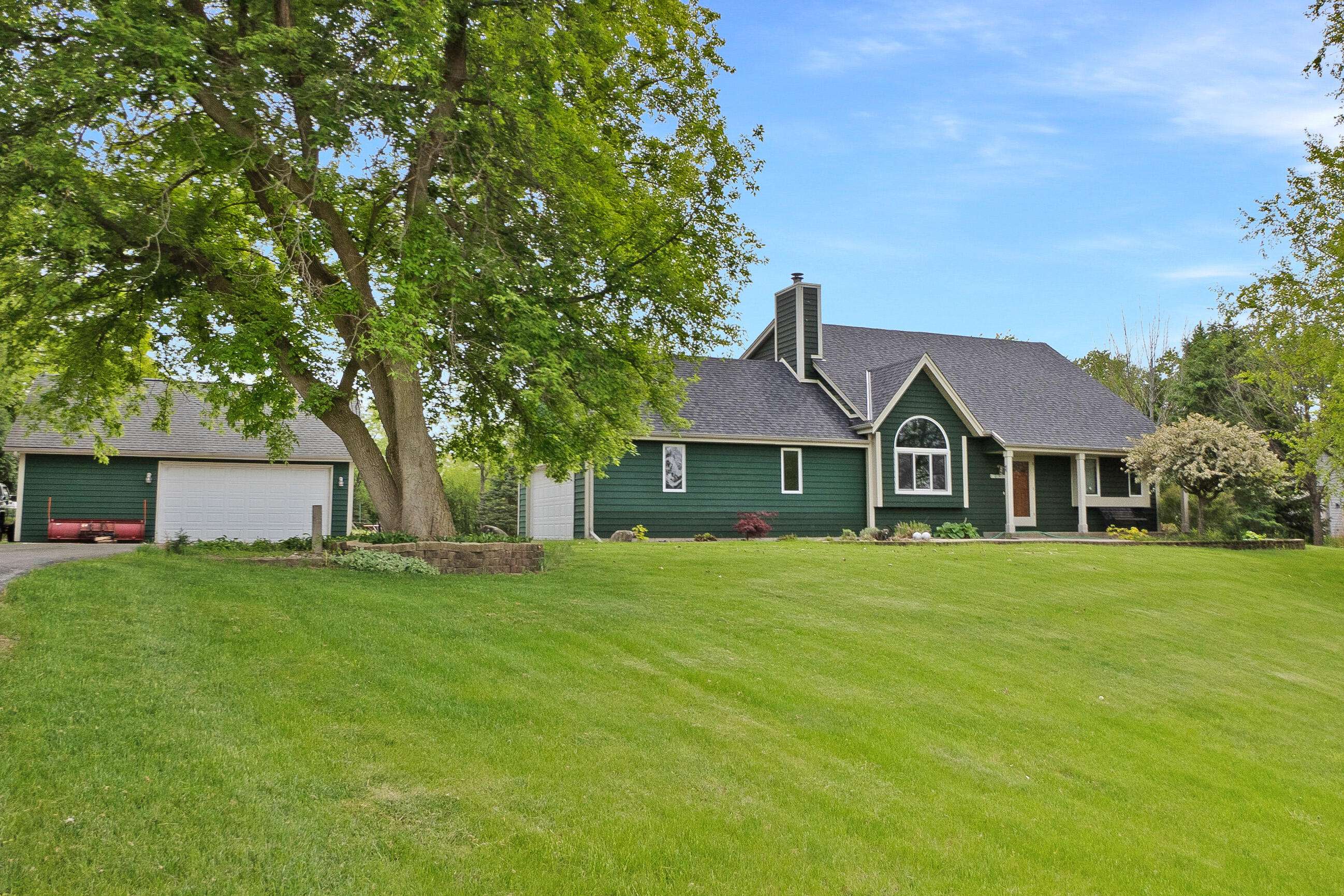 N74W29151 Winzer Rd, Merton, WI 53029