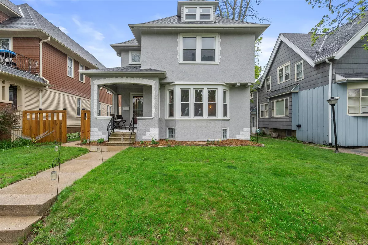 Milwaukee, WI 53208,2207 N 51st St