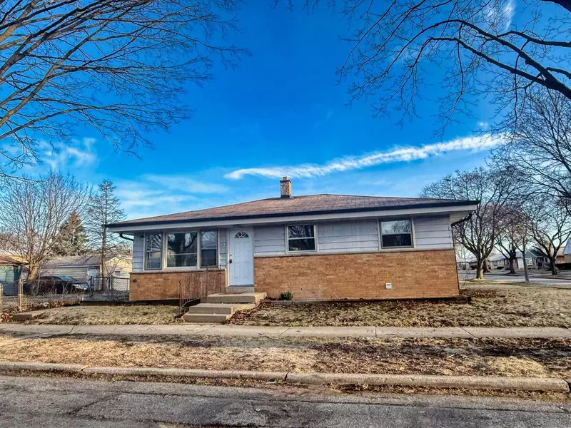 7408 W Hope Ave, Milwaukee, WI 53216