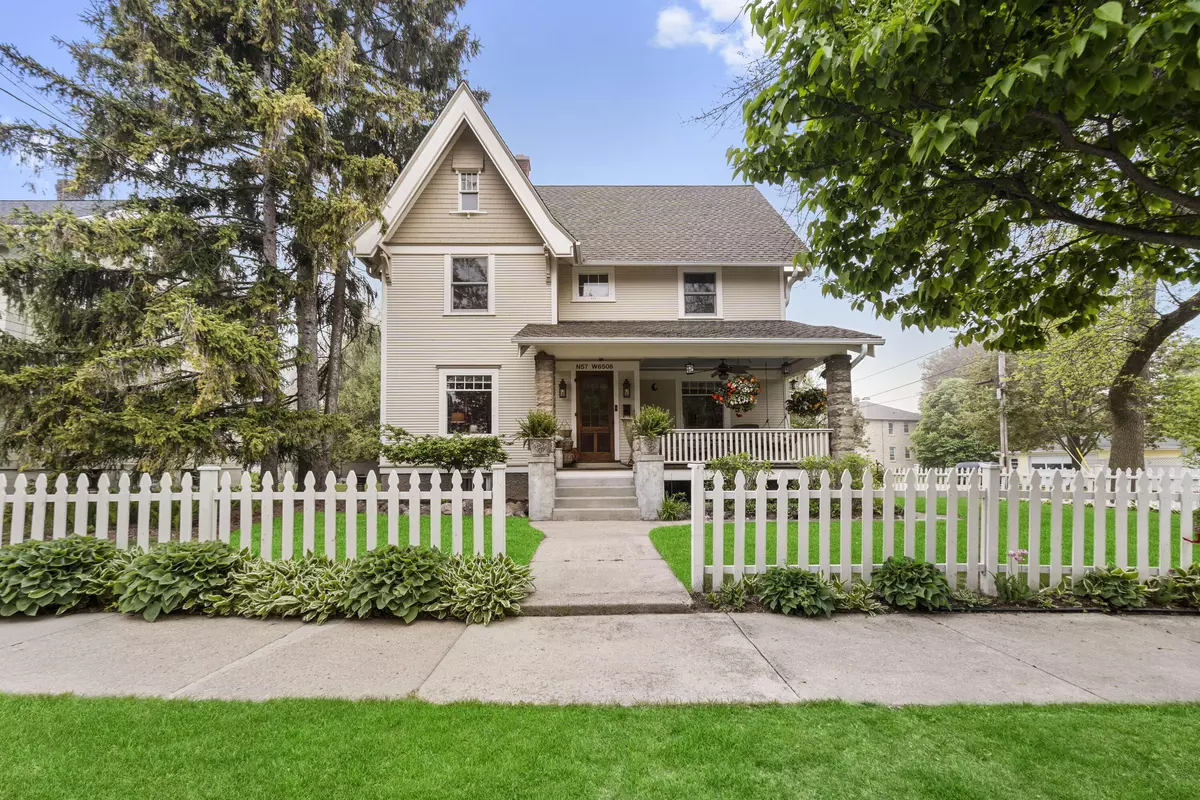 Cedarburg, WI 53012,N57W6508 Center St