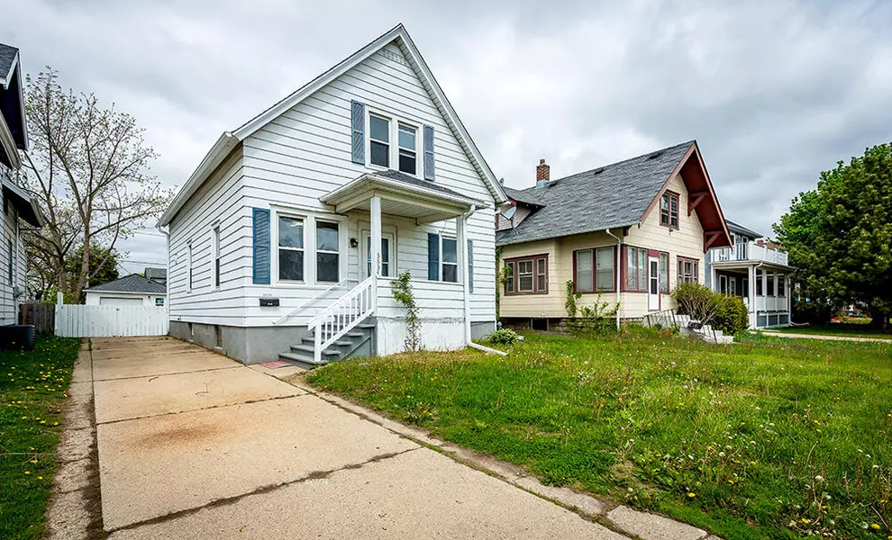 3834 Sheridan Rd, Kenosha, WI 53140