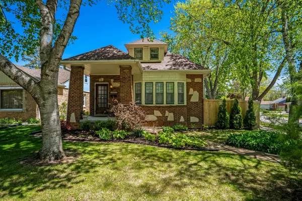 5642 N Argyle Ave, Glendale, WI 53209