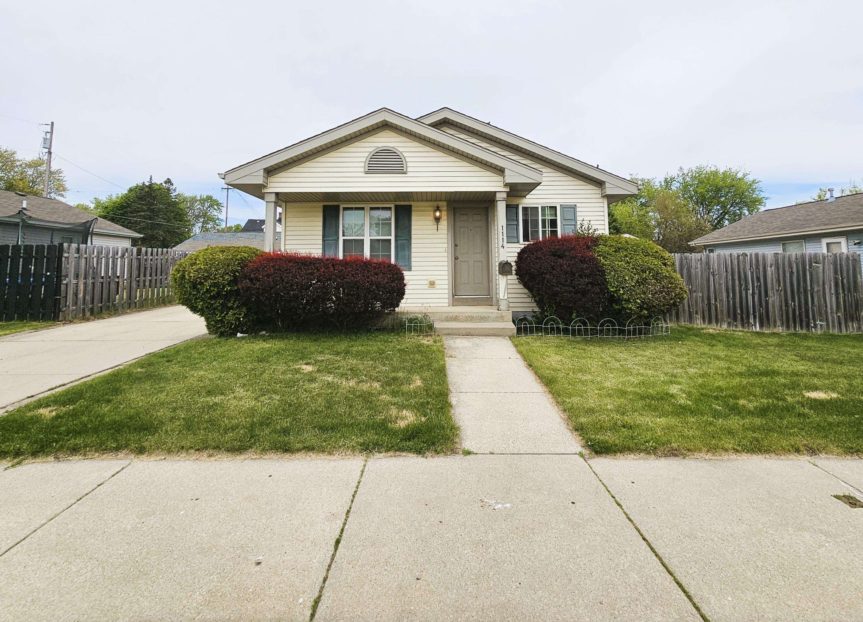 1114 West St, Racine, WI 53404