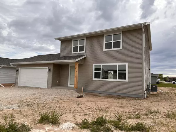 1011 McNish Ct, Sheboygan Falls, WI 53085