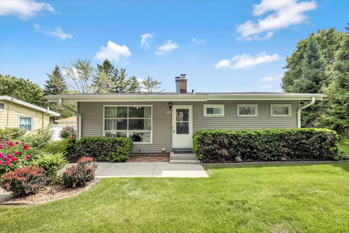 Greendale, WI 53129,7203 Northway -