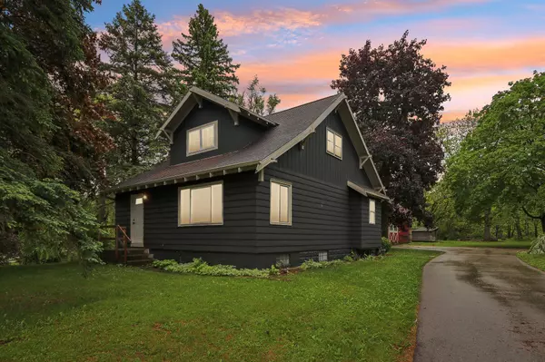 N62W23527 Silver Spring Dr, Sussex, WI 53089