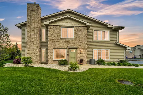 10010 74th St Unit H, Kenosha, WI 53142