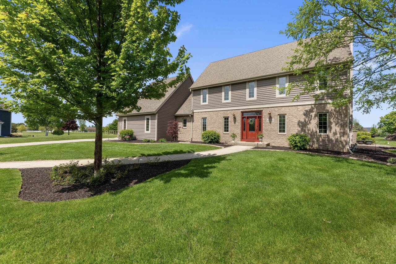 N73W30315 Polo Ct S, Merton, WI 53029