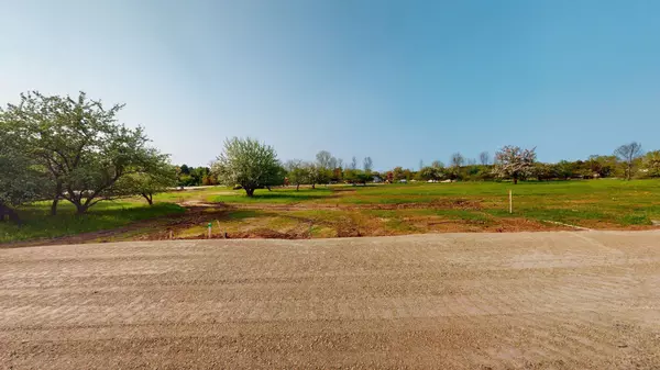 Lt7 Orchard Ln Unit Blk5, Two Rivers, WI 54241