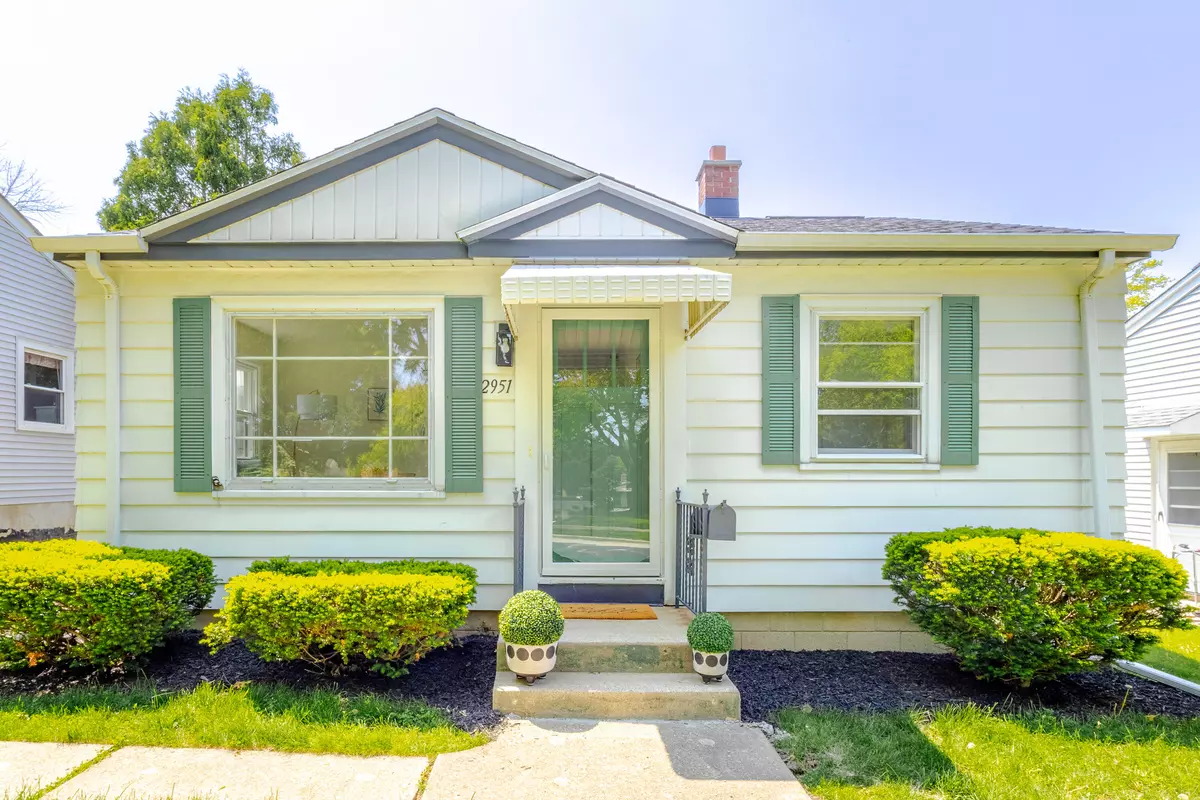 Milwaukee, WI 53219,2951 S 50th St