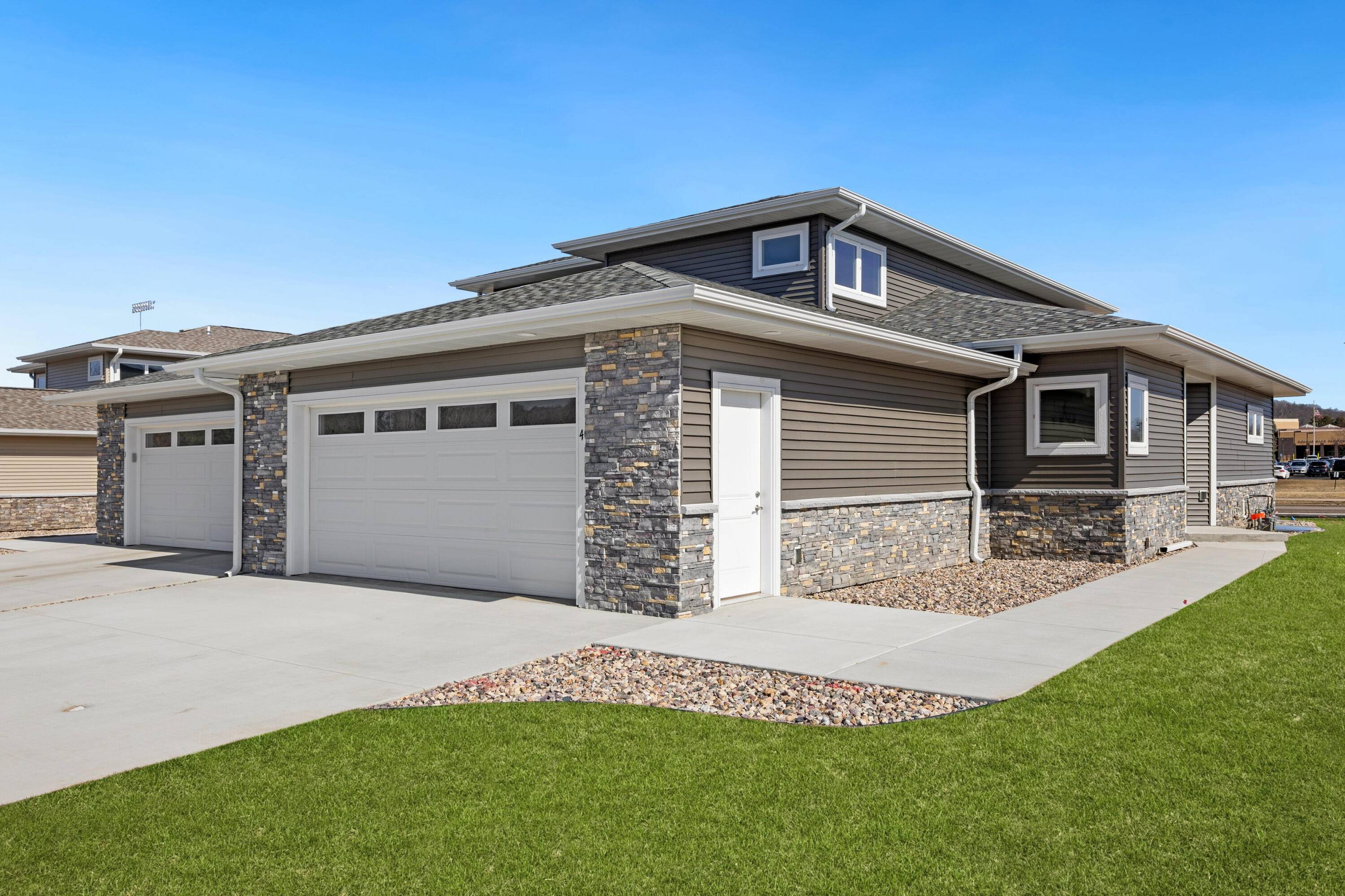 1200 Sween Dr Unit 4, Holmen, WI 54636