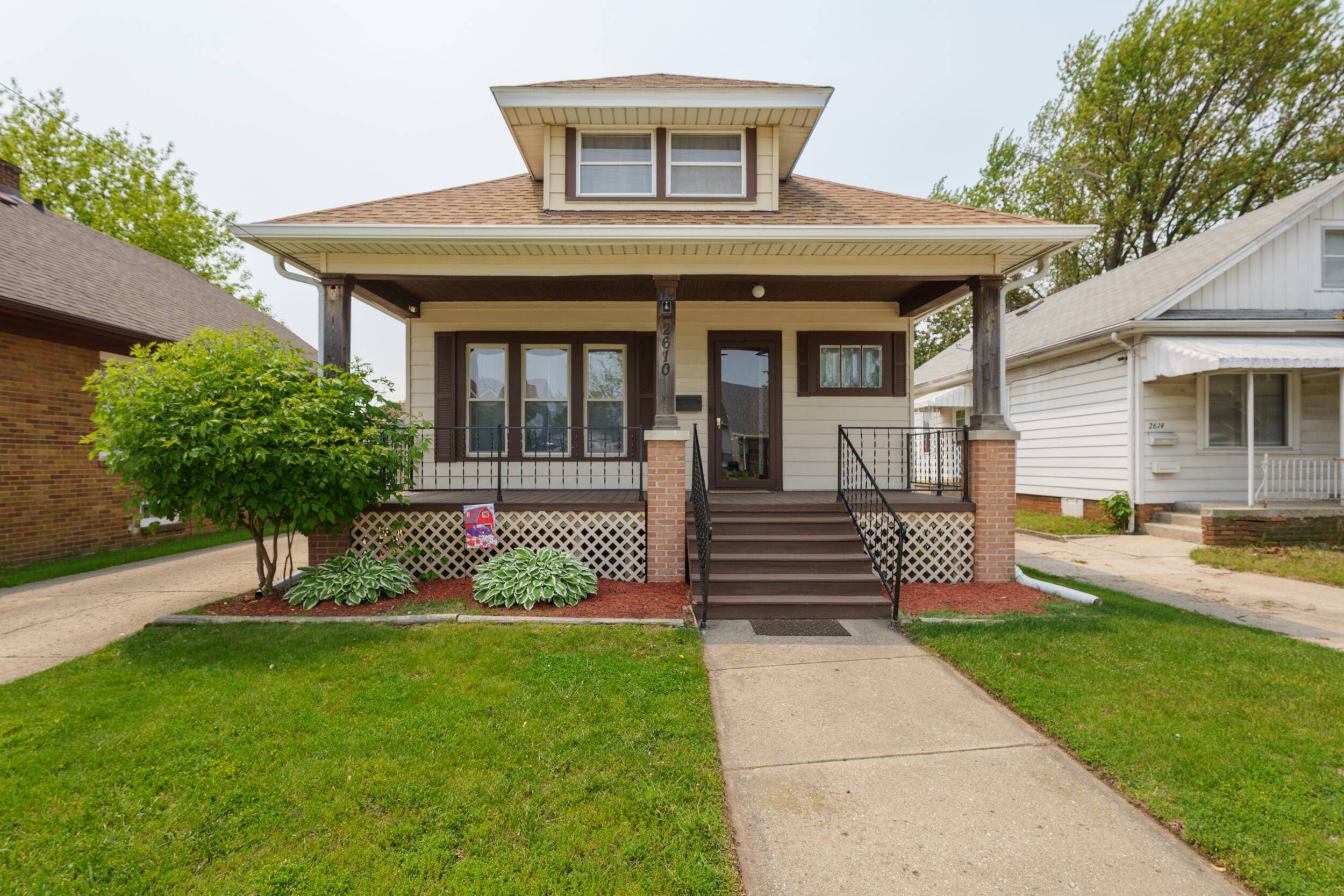 2610 Douglas Ave, Racine, WI 53402