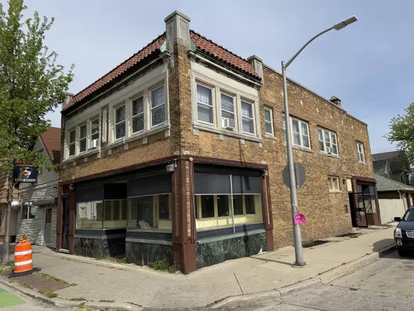 5900 W Burnham St, West Allis, WI 53214
