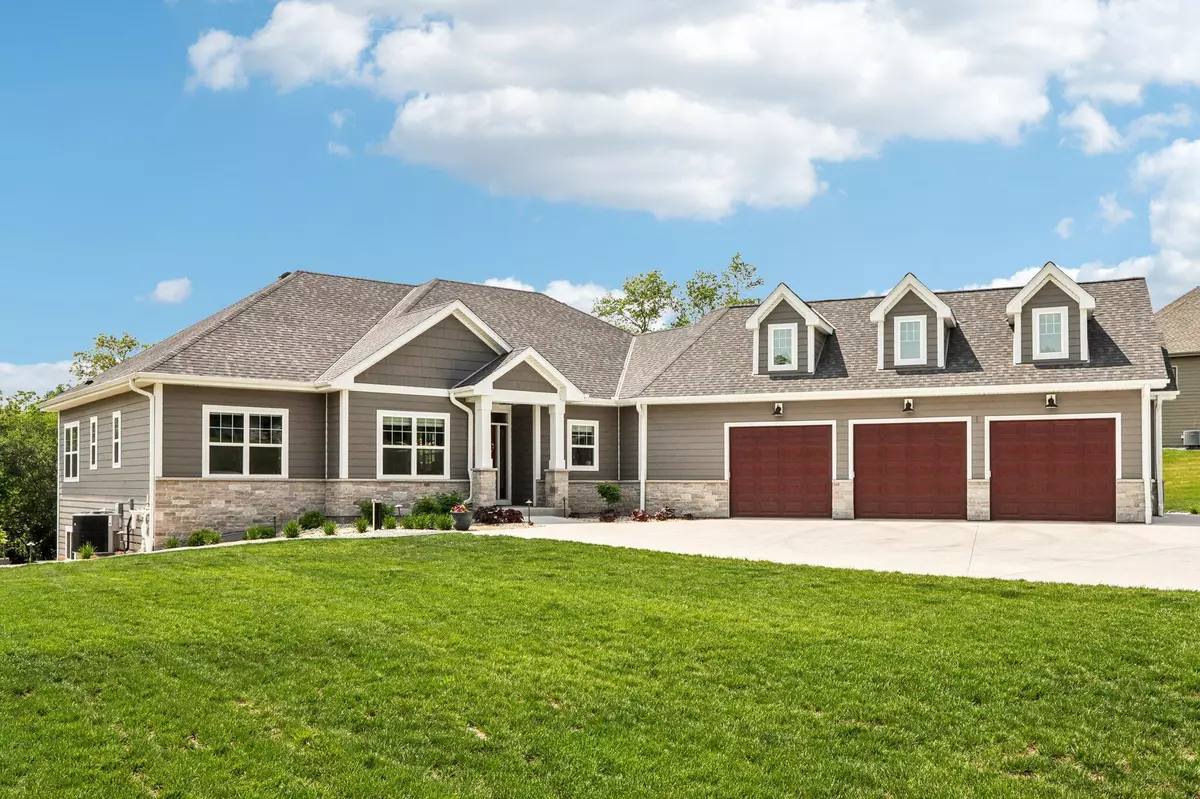 Genesee, WI 53189,S59W29711 Ancient Oak Trl