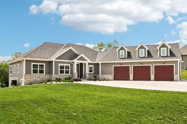 S59W29711 Ancient Oak Trl, Genesee, WI 53189