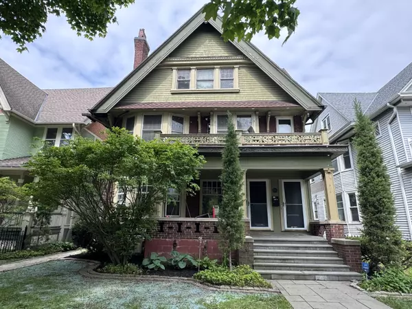 2723 N Downer Ave Unit 2725, 2725A, Milwaukee, WI 53211