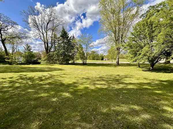 Lyons, WI 53105,2611 South Rd