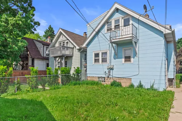 West Allis, WI 53219,1945 S 68th St Unit 1947