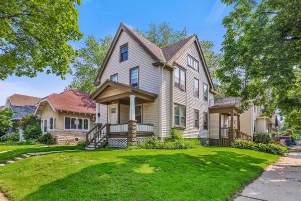 2202 N 55th St, Milwaukee, WI 53208