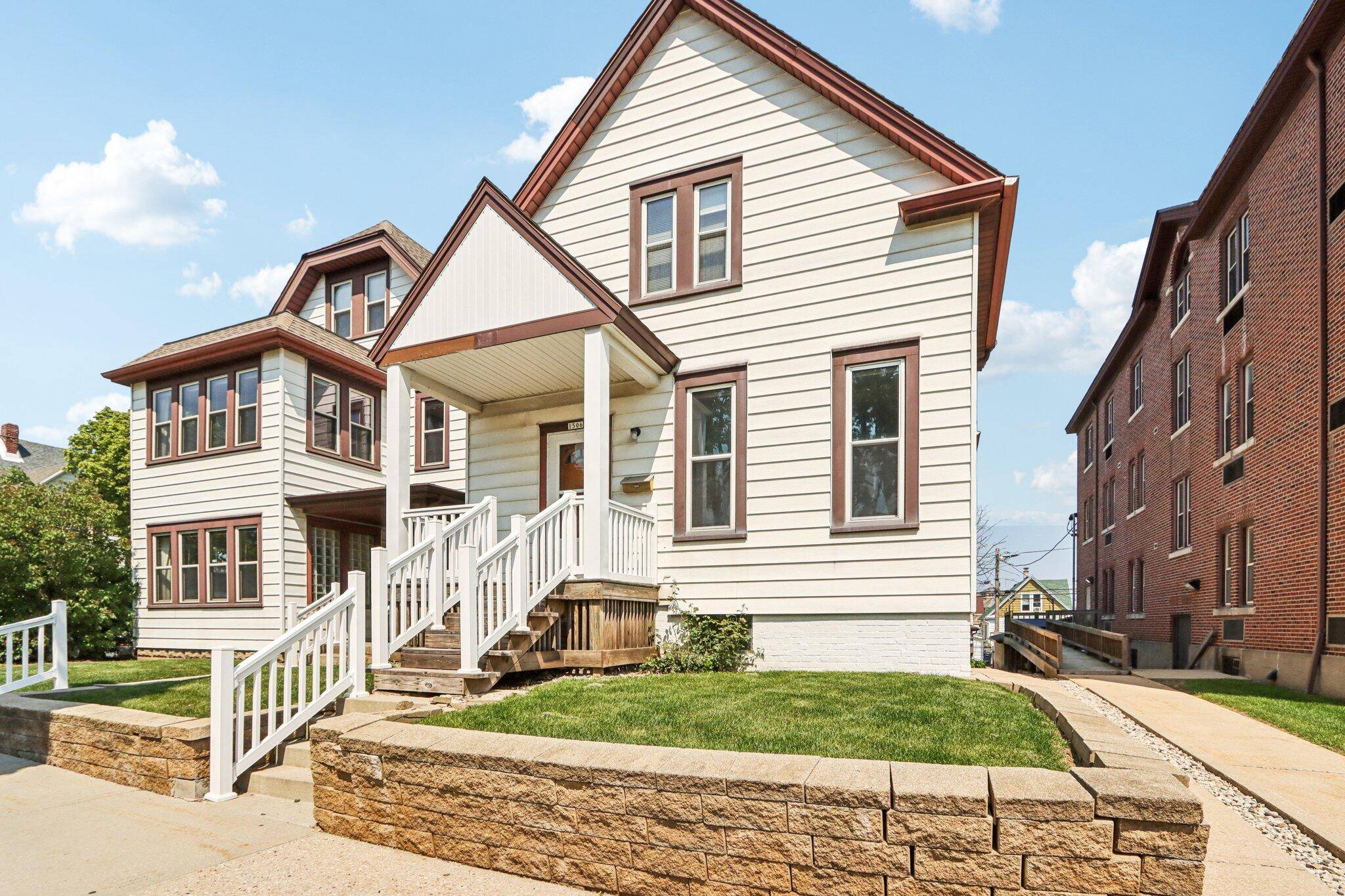 1506 S 32nd St, Milwaukee, WI 53215