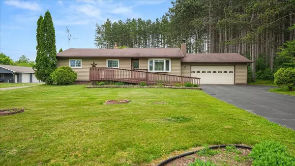 9623 Idell Ave, Sparta, WI 54656