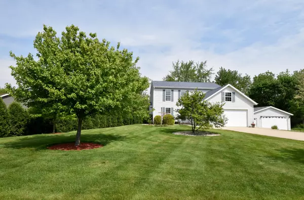 10040 Wilmot Rd, Pleasant Prairie, WI 53158