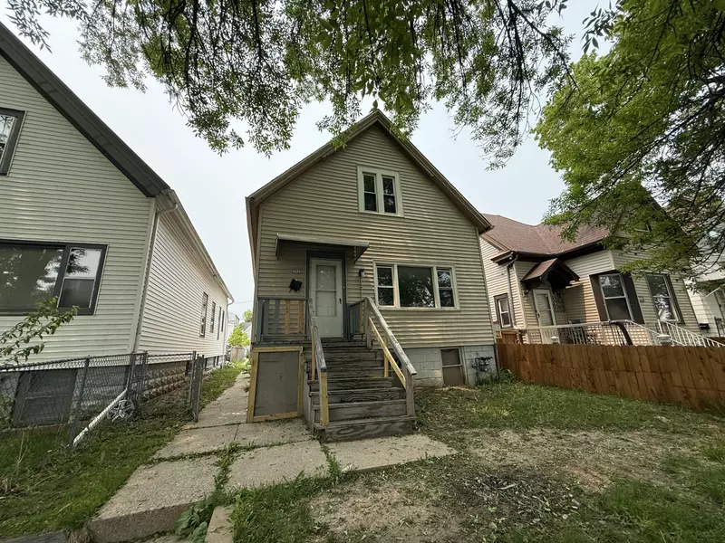 1525 S 21st St Unit 1525A, Milwaukee, WI 53204