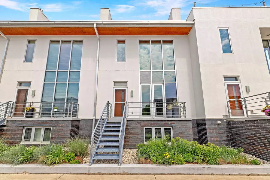 1971 N Riverwalk Way, Milwaukee, WI 53212